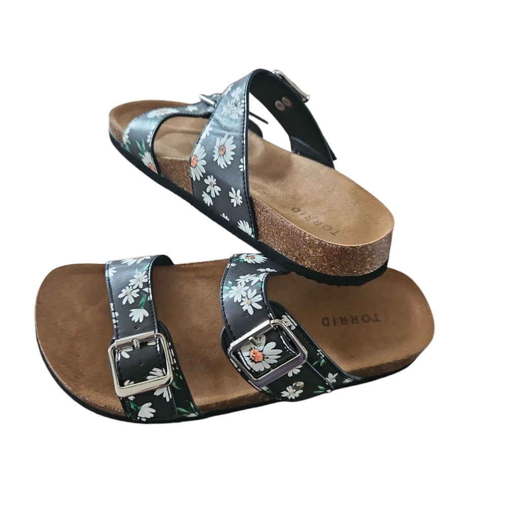Torrid Size 6.5 WW Women's Extra Wide Black Floral Sandals